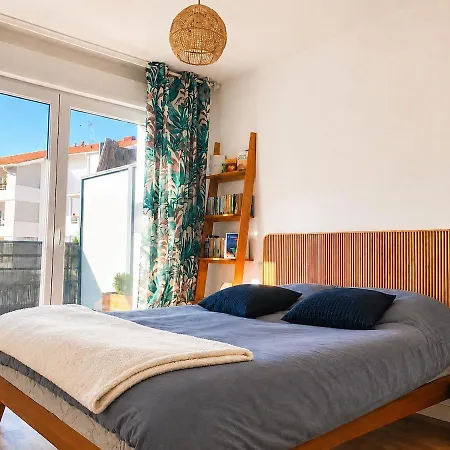 T2 Avec Terrasse Privée Entre Ocean Et Aéroport Apartamento Biarriz